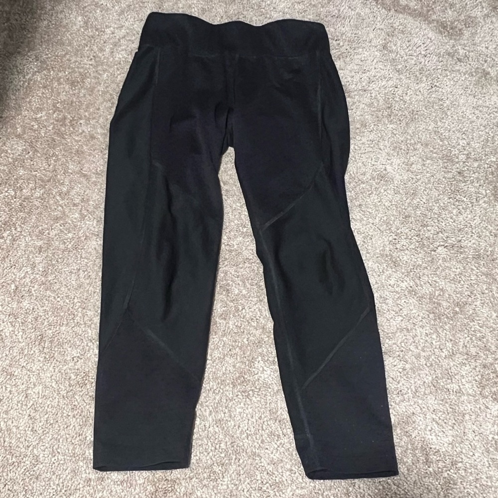 Cascade Sport Cropped Leggings